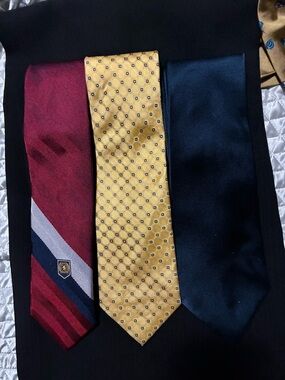 Tommy Hilfiger 3 necktie lot